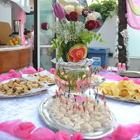 吉奥瓦内拉酒店 酒店 3*