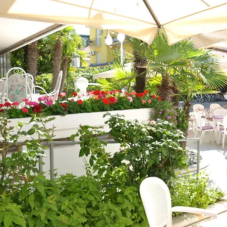 Hotel Giovanella 3*