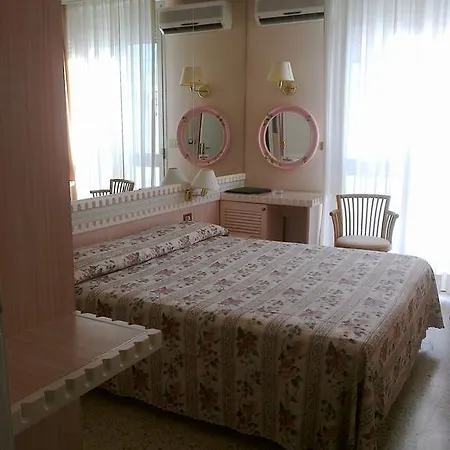 فندق Giovanella